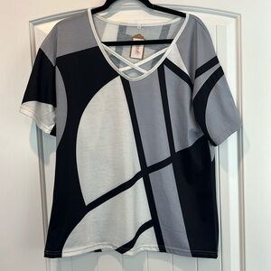 Geometric Pattern Boutique Top Size XL NWT